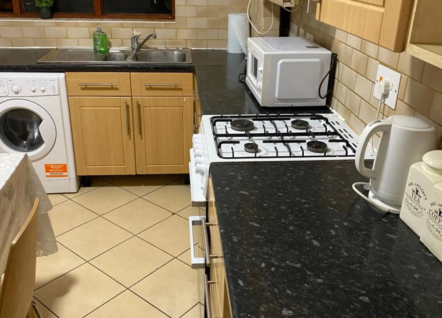Cosy 3 Bedroom House Near Stratford,Olympic Park, E15 Londra Daire