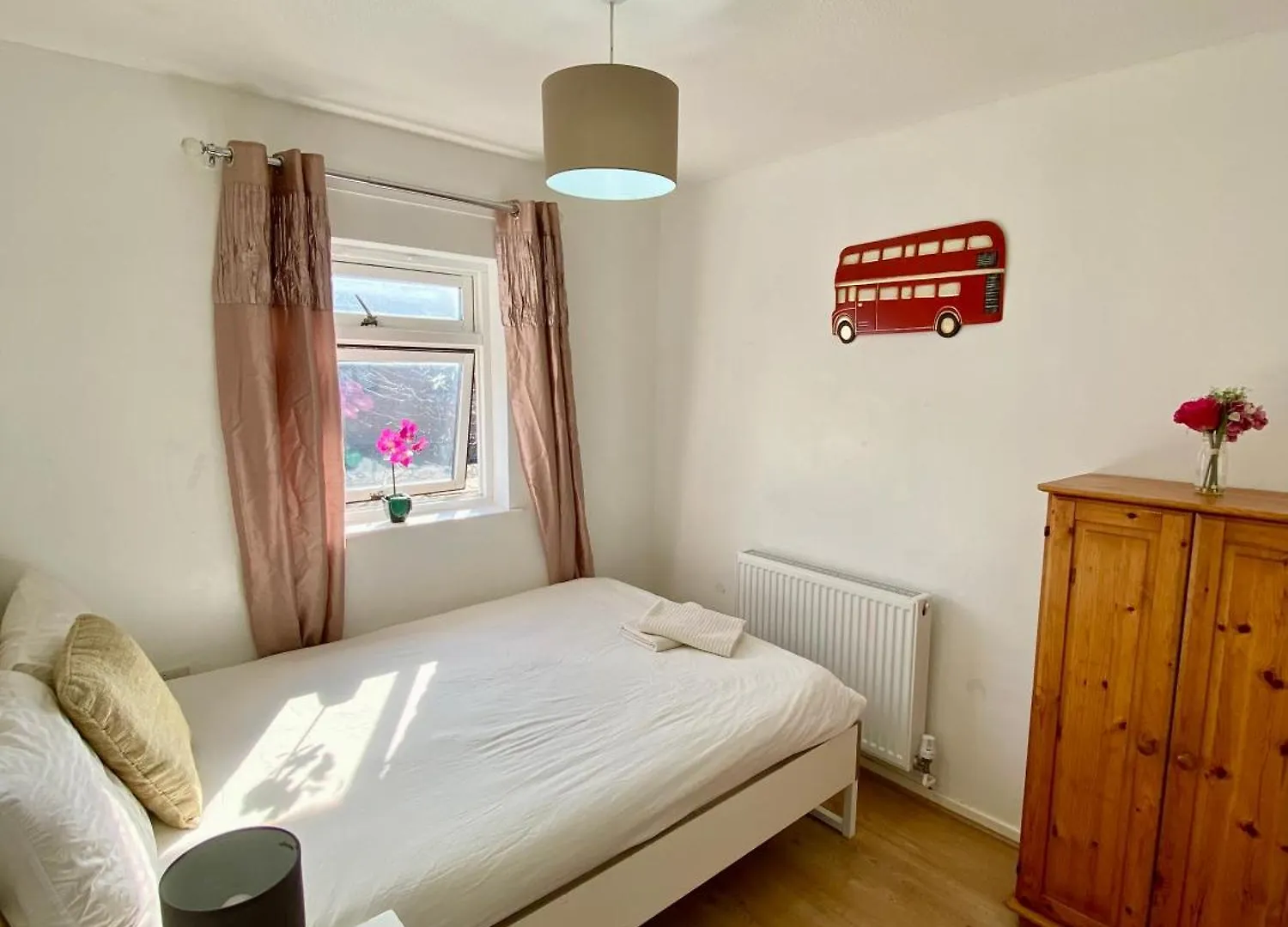 Cosy 3 Bedroom House Near Stratford,Olympic Park, E15 Londra 0*,  Birleşik Krallık